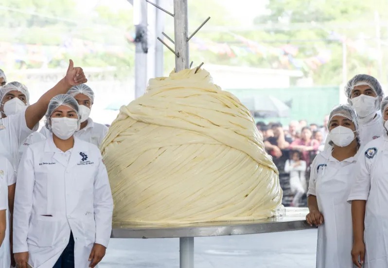 QUESO OAXACA MÁS GRANDE DEL MUNDO